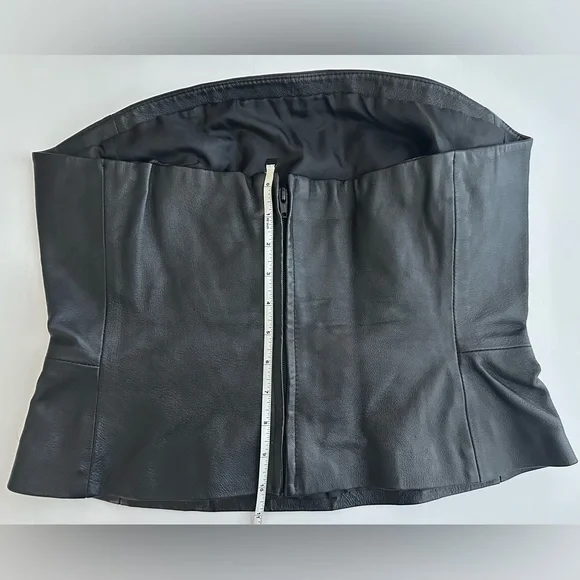 Newport News Strapless Leather Corset/Boudice - Black with Red Floral Design - Picture 4 of 8